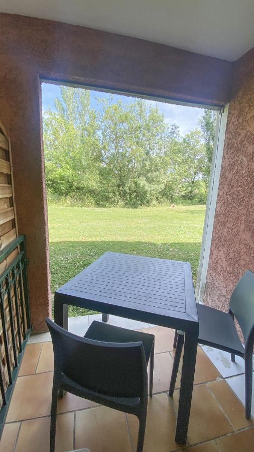 Joli Appartement 27M2 Oasis Provencale En Village Vacances En Camargue Arles Exterior foto